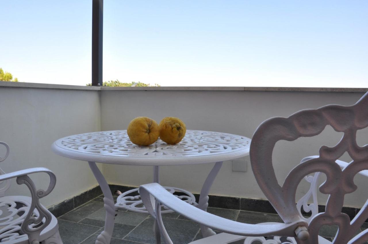 Calise Guest House Procida Esterno foto